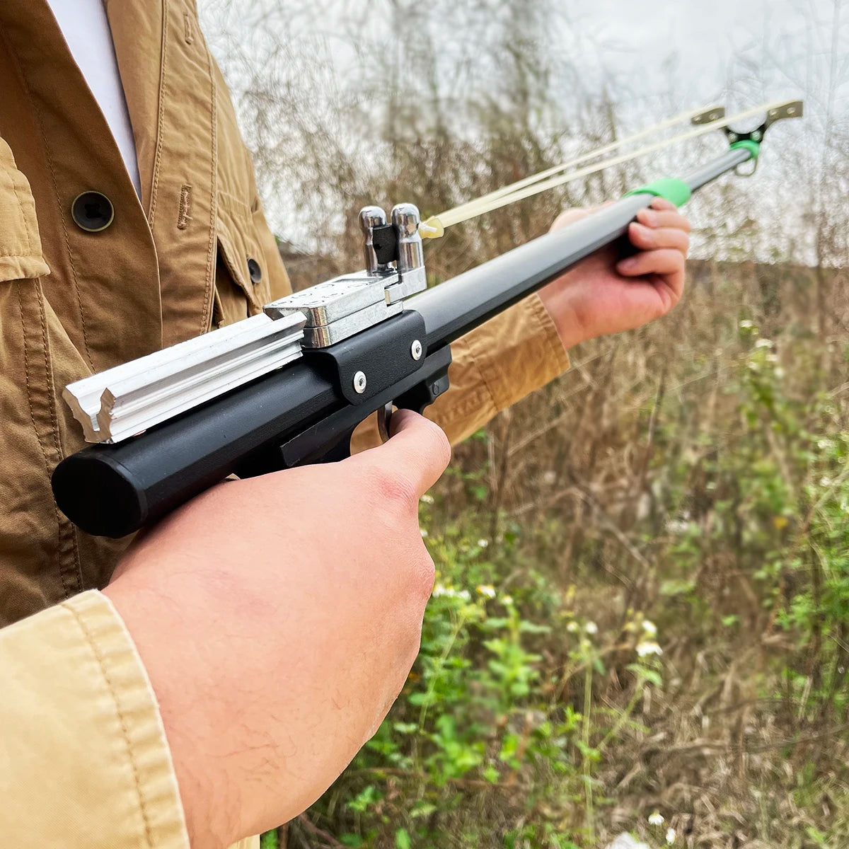 Powerful Metal Slingshot, Stainless Steel Trigger Auto Fire Slingshot